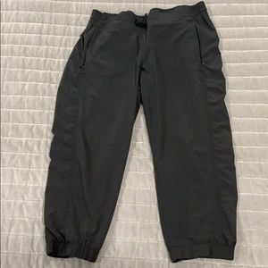 Athleta Jogger Capri
